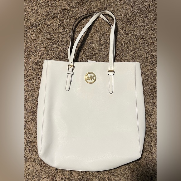 Michael Kors White Tote with Gold Accents - Picture 1 of 3